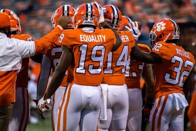 120815296_337875534151376_4378861366599919884_n